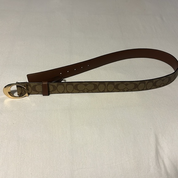 COPY - NWOT Coach belt - Picture 3 of 3